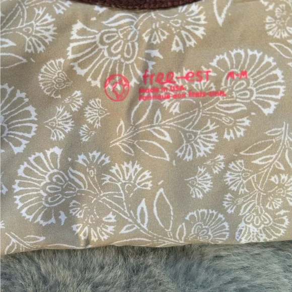 free-est Miley One-Piece Size Medium - Picture 8 of 10